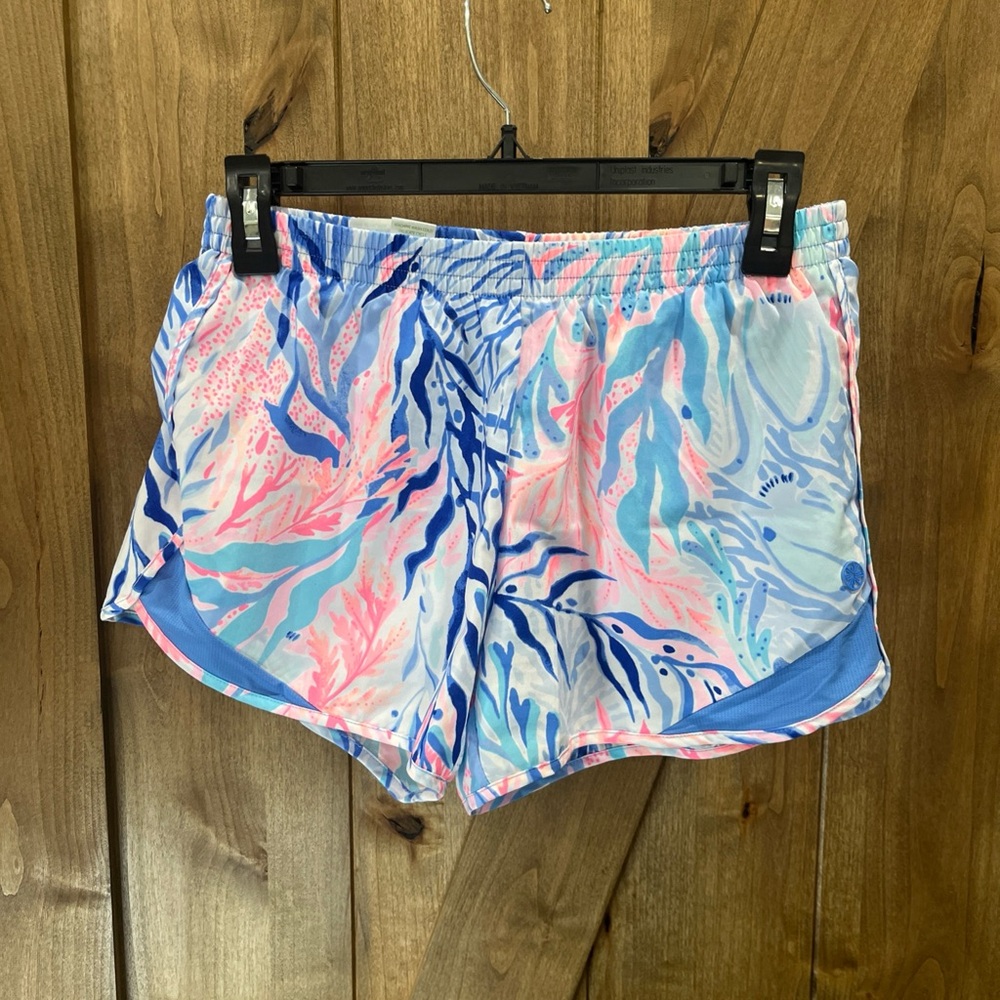 Lilly Pulitzer Luxletic Size Small Women's Shell Patterned Shorts